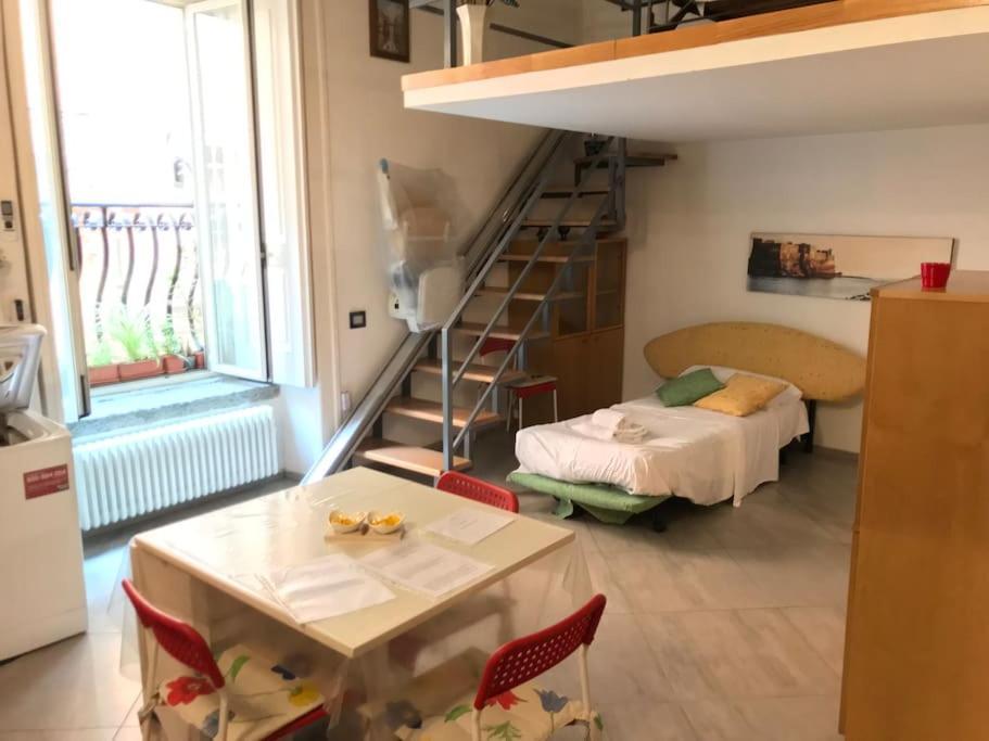 נאפולי Casa Vacanza Trinita מראה חיצוני תמונה